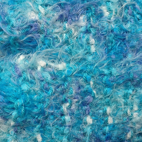 Artisan Crafted Eyelash Fringe Scarf - Picture 3 of 3